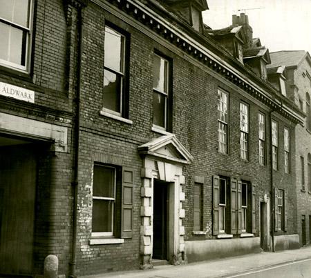 17/19 Aldwark was to be restored in 1967 after being given to York Civic Trust by the brewery firm JW Cameron. It would be converted into four self-contained flats.