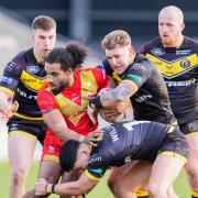 York Knights head coach Andrew Henderson is keen for his side to right the wrongs of last weekend's Challenge Cup defeat when they entertain Oldham on Sunday.