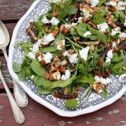 Goat’s cheese, date and toasted almond salad