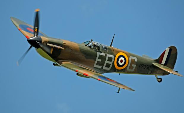 http://www.yorkpress.co.uk/news/11249568.Spitfire_take_to_the_skies_for_Yorkshire_Air_Museum_rsquo_s_Thunder_Day/
