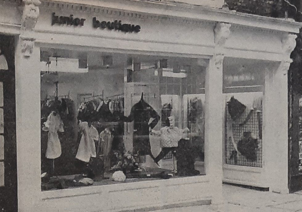 juniors clothing boutiques