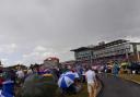 York Racecourse has assured the Dante Festival will continue despite patches of rain