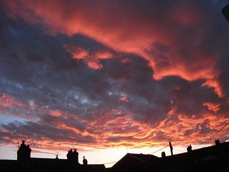 The sun setting on the 'longest day of the year' Picture: Liz Copsey, York.