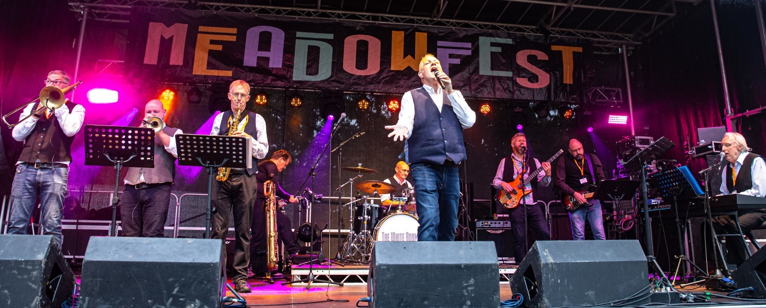 Last chance for early bird tickets for Meadowfest in Malton - Vimarsana News