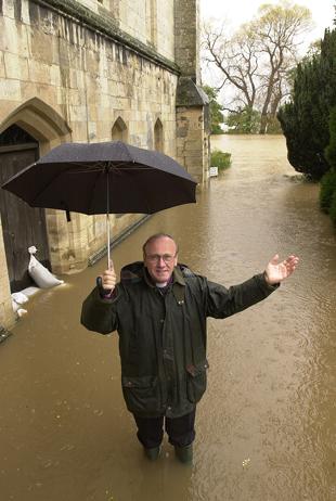 York Area Floods, November 2000, Archbishop of York at Bishopthorpe Palace