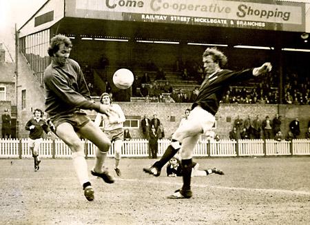 14/04/73: York City 2, Rochdale 1 - City forward Jimmy Seal just fails to force the ball home from a good through ball from Barry Swallow