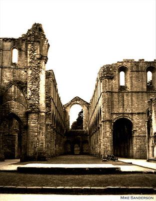 Fountains Abbey - Picture: Mike Sanderson (via Flickr)