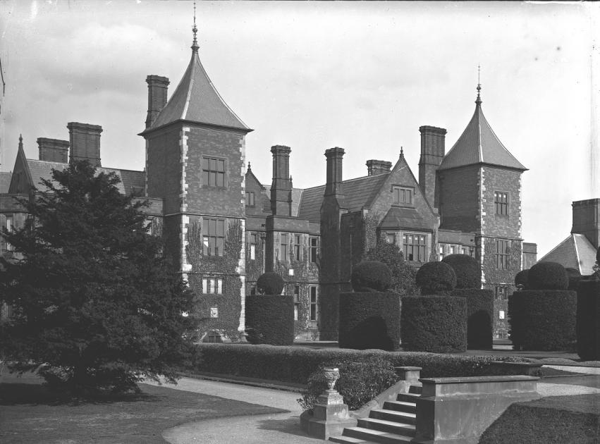 The Hidden History of York: Story of Heslington Hall over almost 500 years 