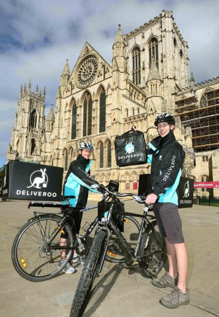 Unionized GMB Deliveroo riders advocate for dedicated cycle lane in York’s transportation blueprint