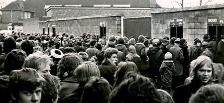10/02/74: York City 2, Watford 2 - Large crowds outside Bootham Crescent before the match.