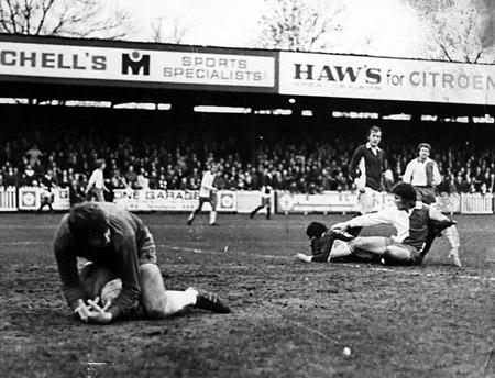 29/12/73 - York City 1, Blackburn Rovers 0: Roger Jones, the Blackburn Rovers goalkeeper going down to save a header from Chris Jones.