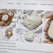 The affected handwarmers pictured on the Urban Outfitter's product recall website section.