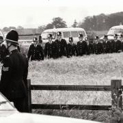 5 July 1984  Police march into a cornfield to surround the pickets at North Selby Mine today



YEP PIC