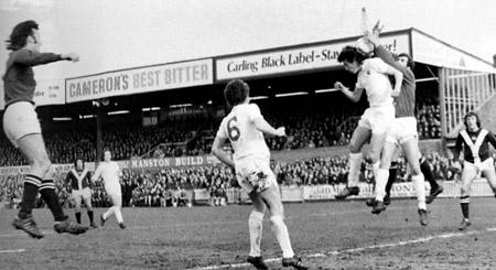08/03/75 - York City 1, Bristol City 0: Bristol goalkeeper Cashley clears a corner from York City's Seal (behind the keeper) and Topping.