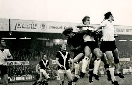 1/11/75 - York City 1, Sunderland 4: Sunderland's defence 'jumps to it' to clear a City attack.