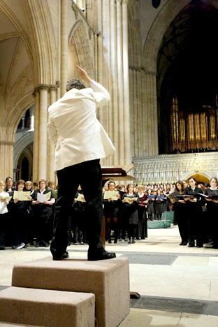 Around 1400 people came to watch the spectacular event held in York Minster, where over 400 performers from various universities and college choirs from across the country came together to celebrate each institution’s church history & musical tradition.
