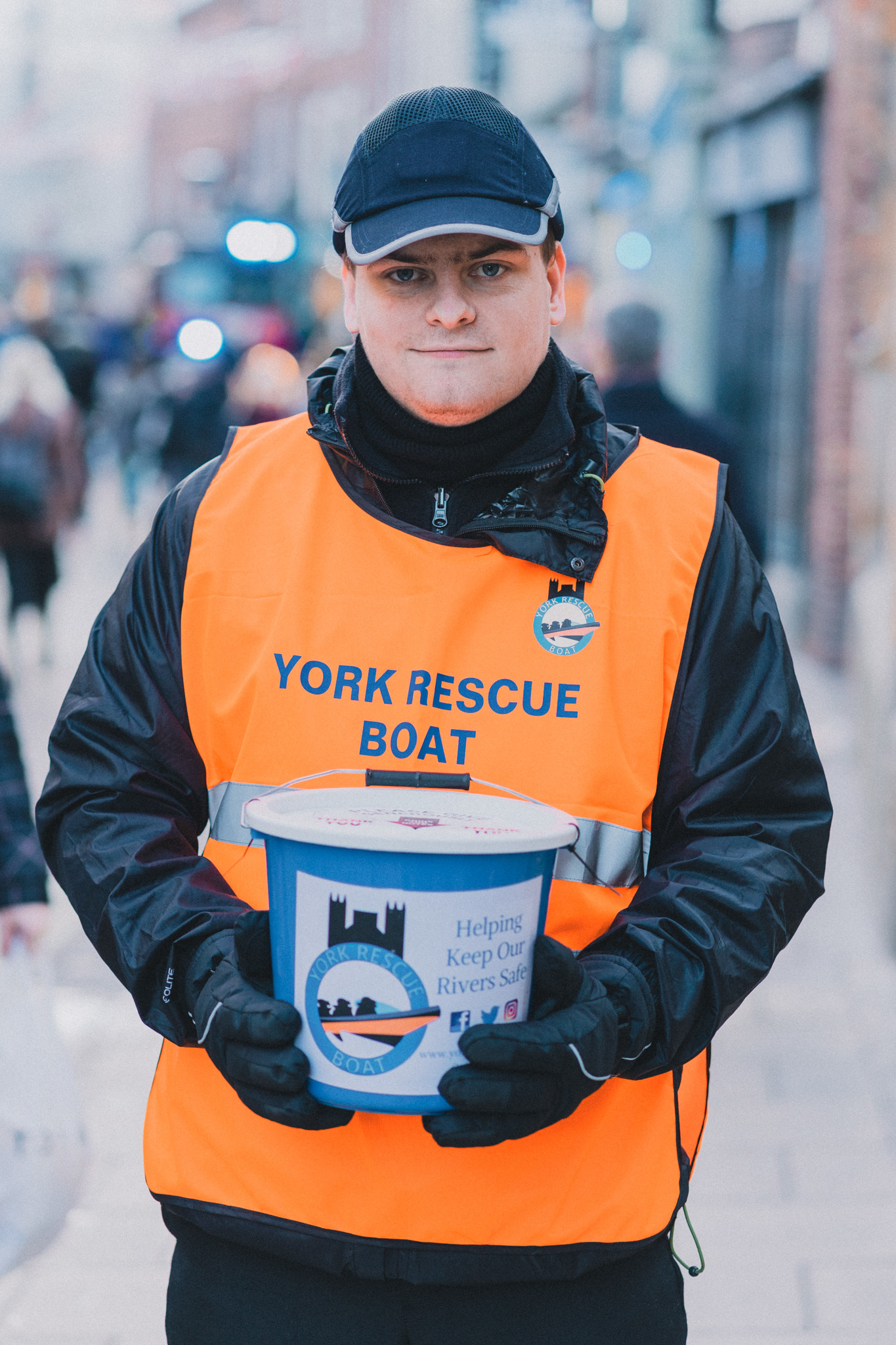 York Rescue Boat team goes orange to raise funds